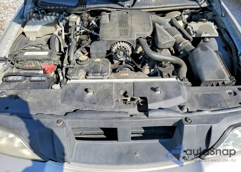 2006 Lincoln Town Car Signature Limited z USA, uszkodzony, nr VIN 1LNHM82V86Y638324